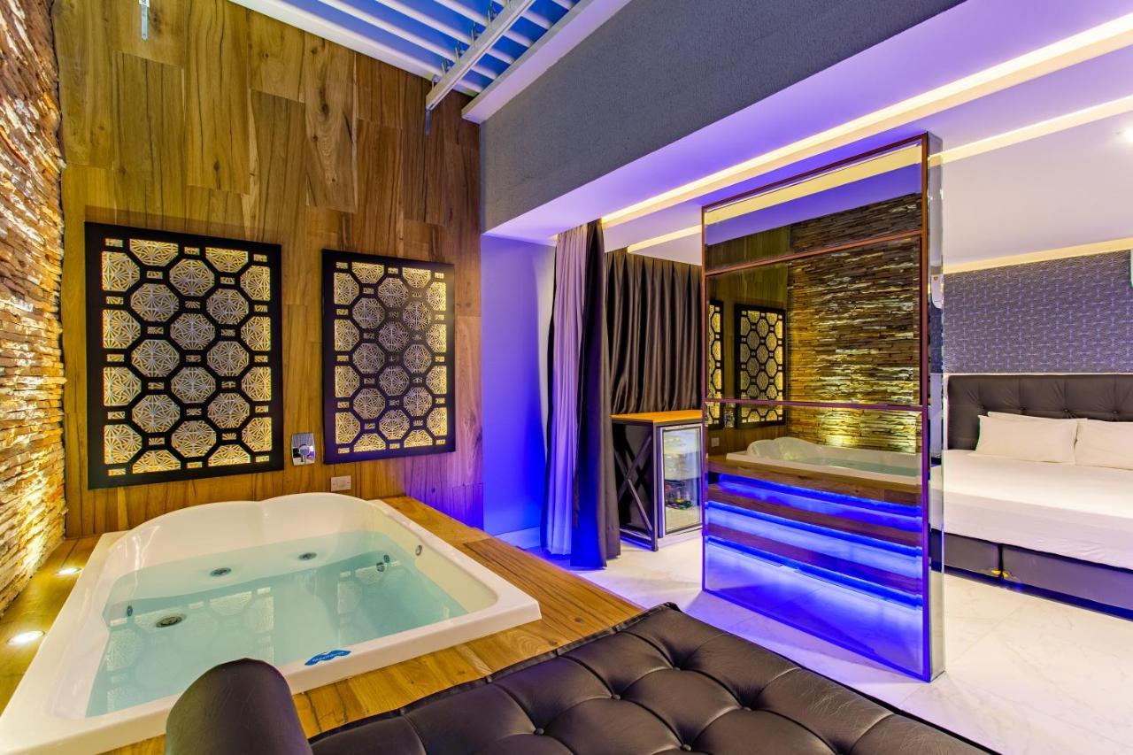 Drops Motel Brasilia นูเคลโอบันเดรานชิ ภายนอก รูปภาพ